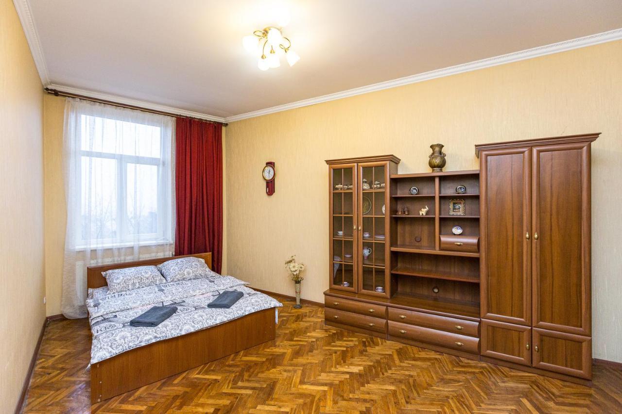 Квартира У Місті Львові На Вулиці Пильникарська 10 Lviv Exterior foto