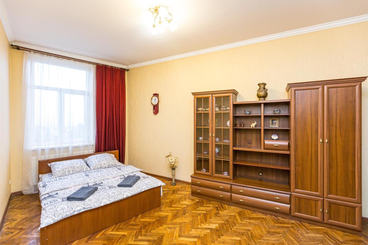 Квартира У Місті Львові На Вулиці Пильникарська 10 Lviv Exterior foto