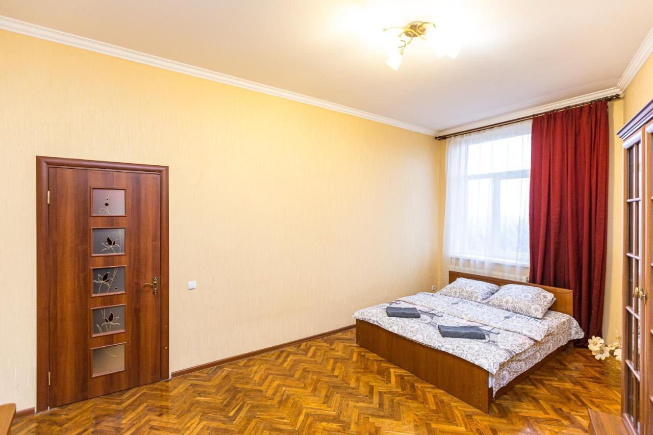 Квартира У Місті Львові На Вулиці Пильникарська 10 Lviv Exterior foto